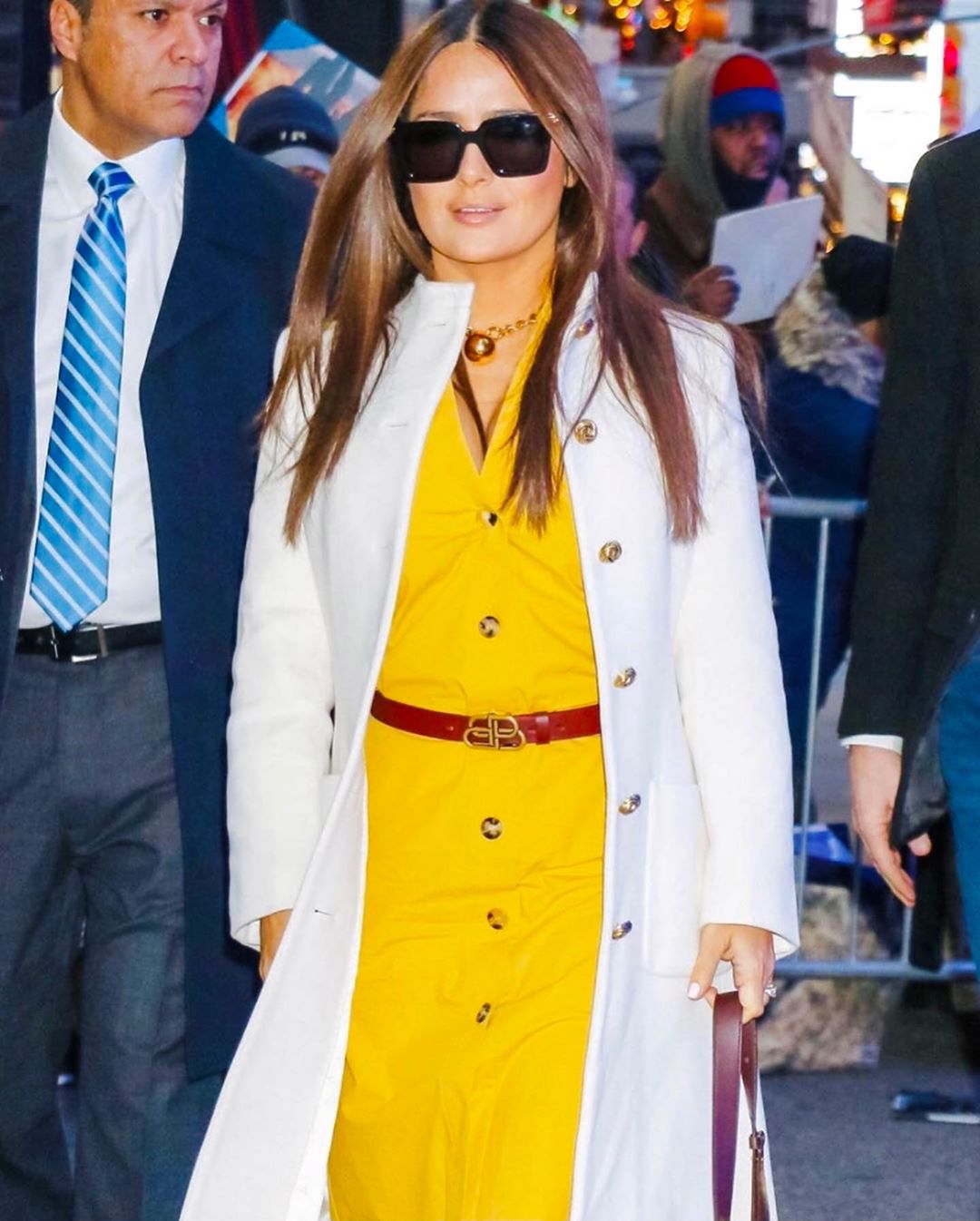 Уроки стилю: Сальма Хайек демонструє топ-5 ефектних образів на всі випадки життя