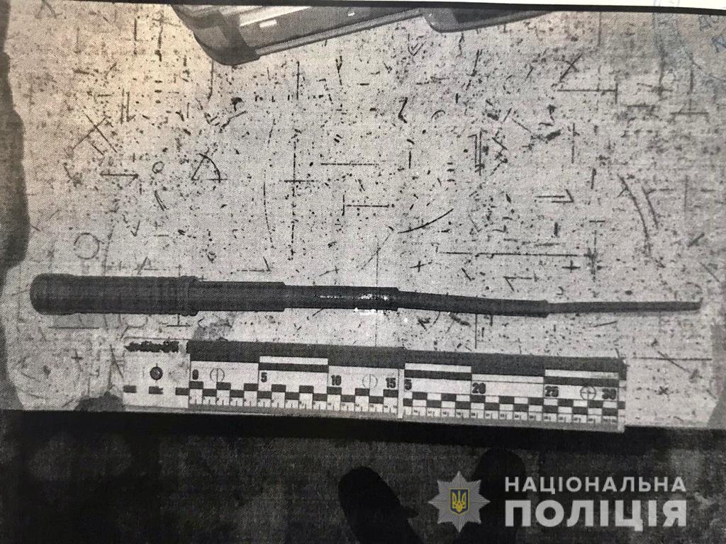 В Херсоне пьяная компания на детской площадке пырнула ножом ребенка из-за замечания