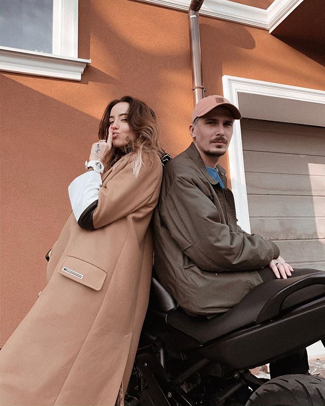 Танцевали во дворе в 7 утра: Дорофеева и Позитив вновь заговорили о своем романе