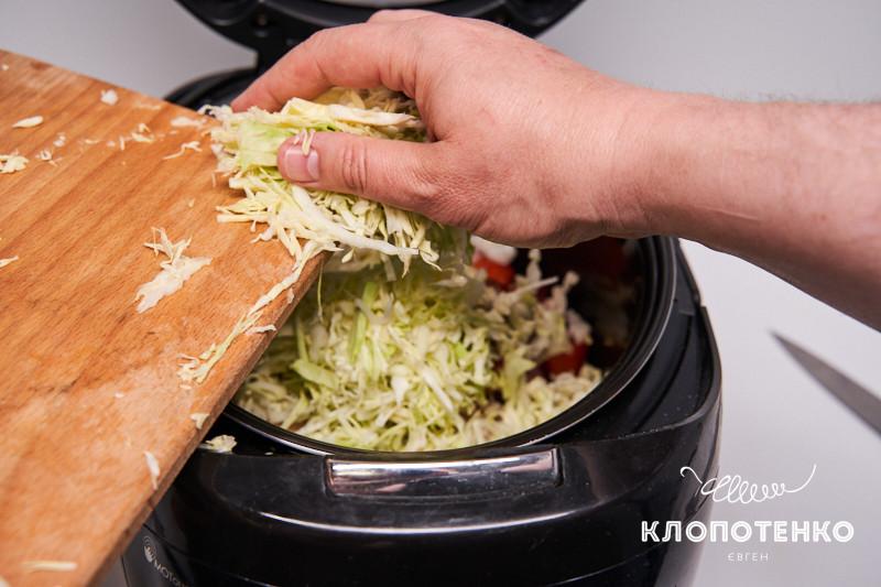 Смачно, як у мами: Клопотенко розкрив секрет приготування борщу в мультиварці