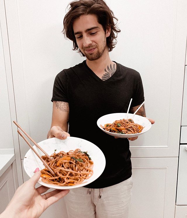 Знал, как понравиться: Дантес поделился "фирменным" рецептом обольщения