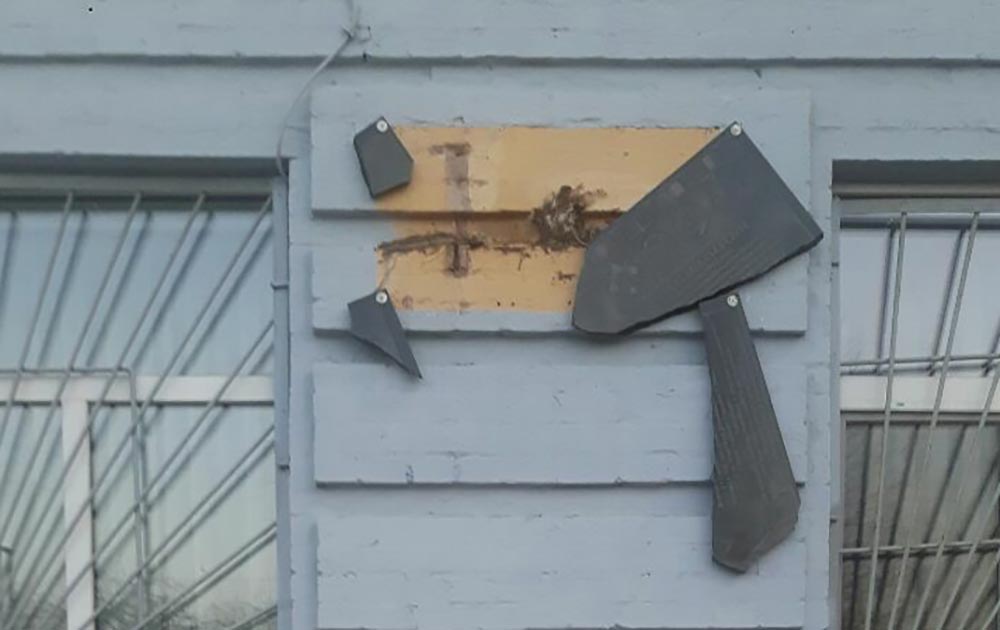 В Полтаве вандал попал на видео во время разгрома памятника воинам АТО