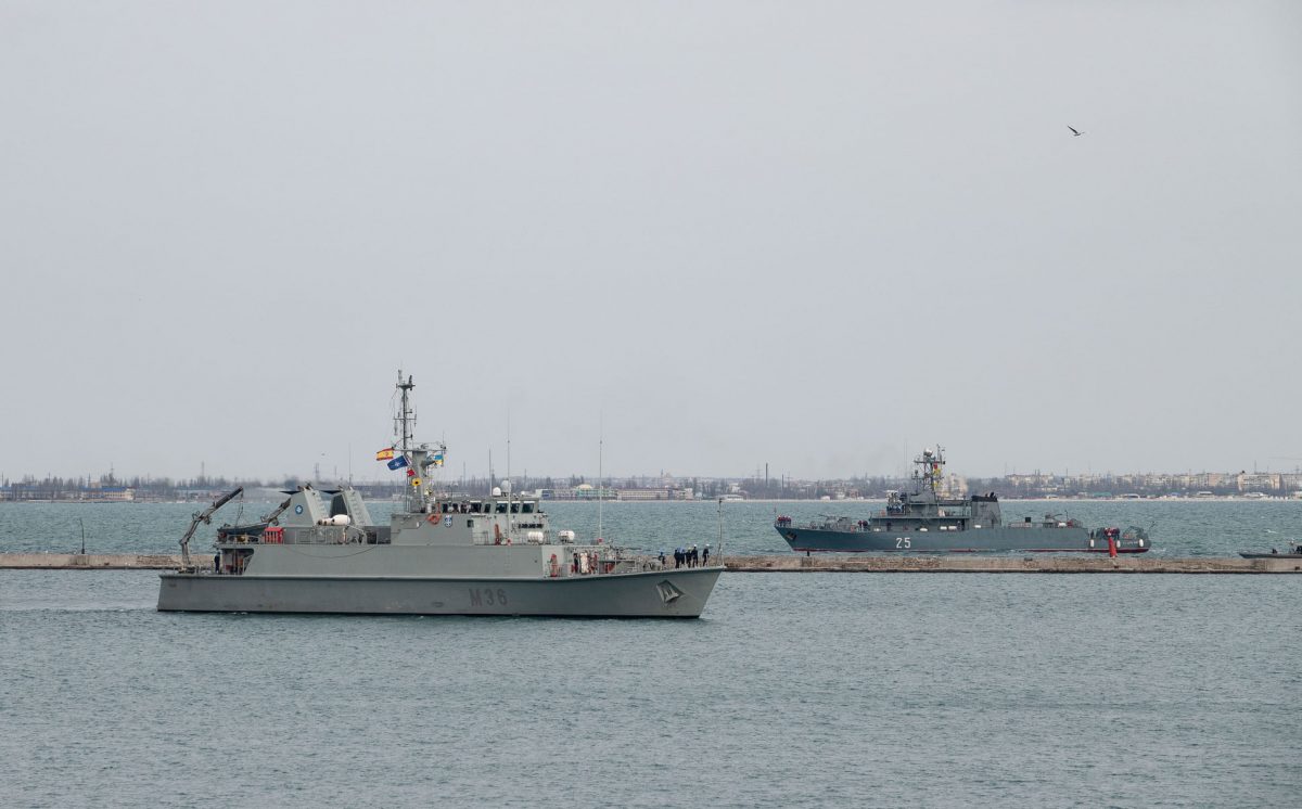 Украинские ВМС тренировались с НАТО в Черном море отражать воздушные атаки врага (фото)