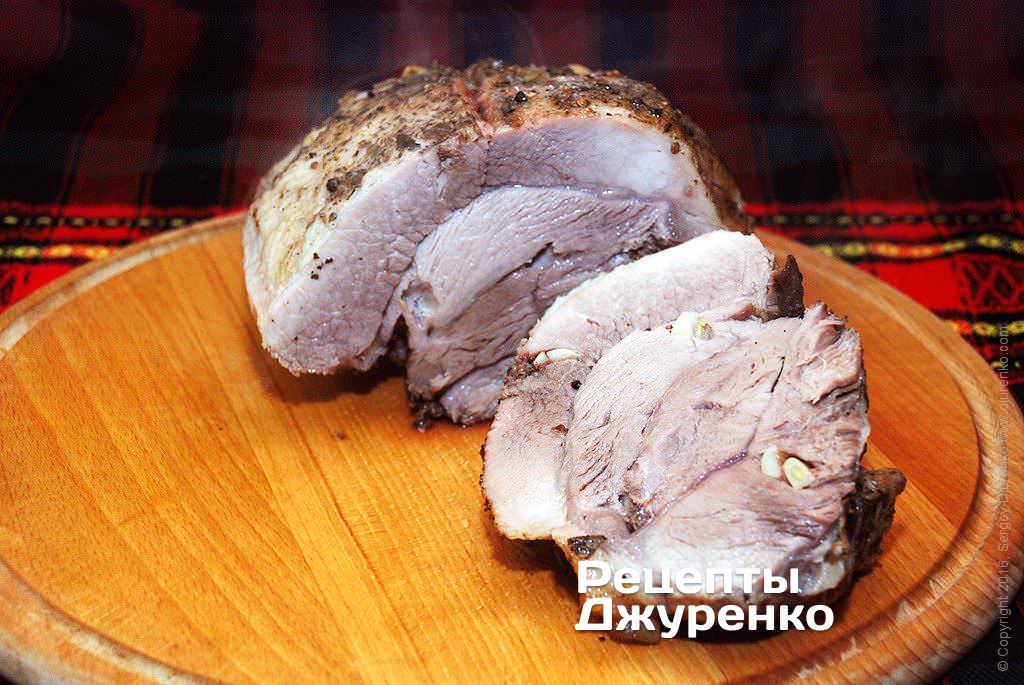 Кулинар поделился рецептом идеальной буженины: готовить проще простого!