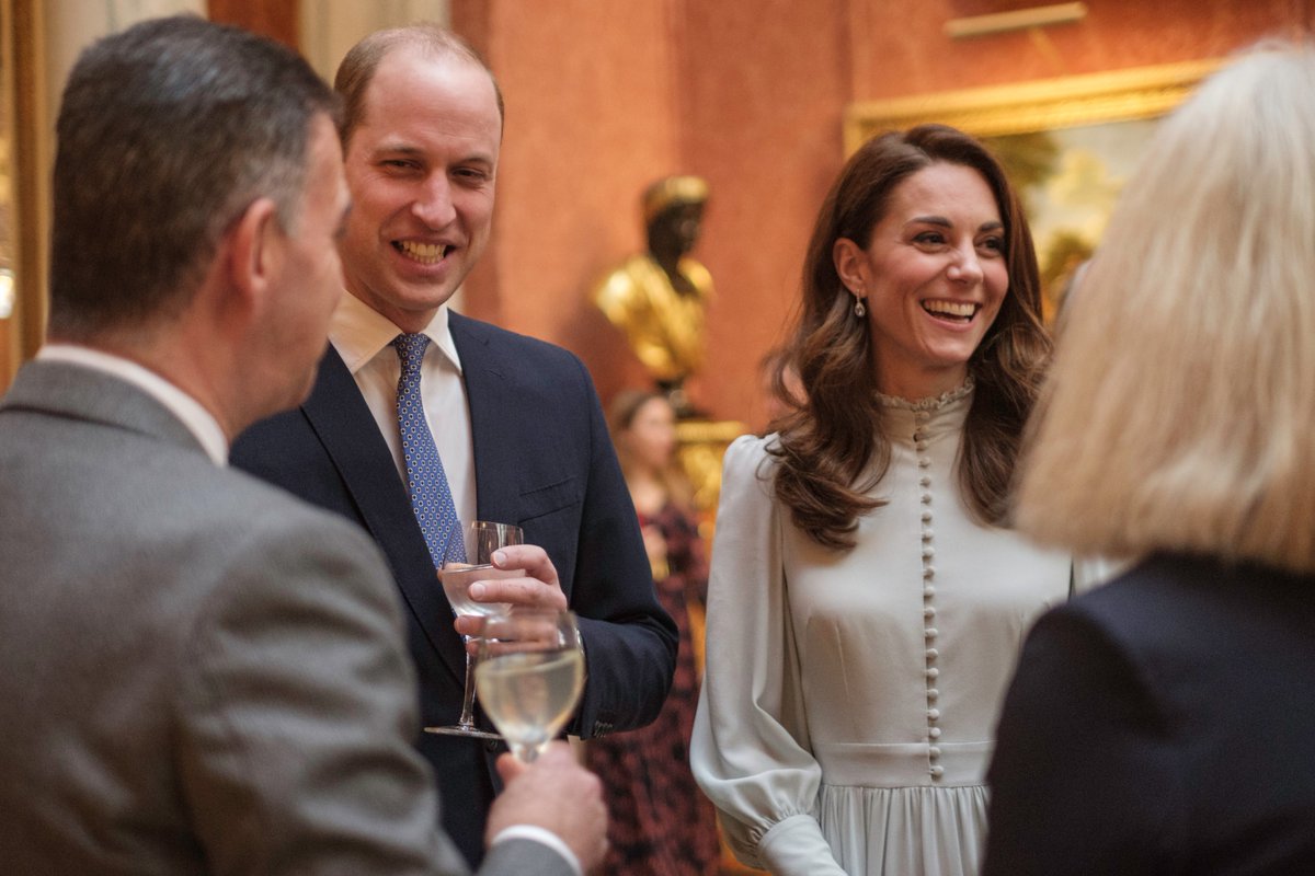 Яркий пример: топ-3 стильных весенних выхода Кейт Миддлтон