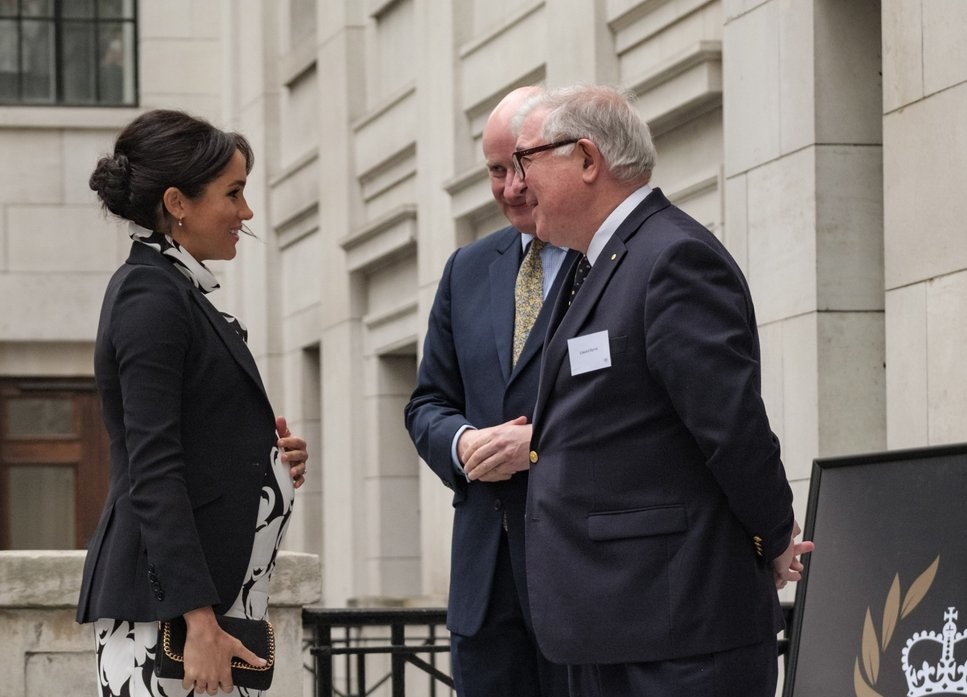 Королевский пример: топ-4 варианта укладки Меган Маркл, которые легко повторить