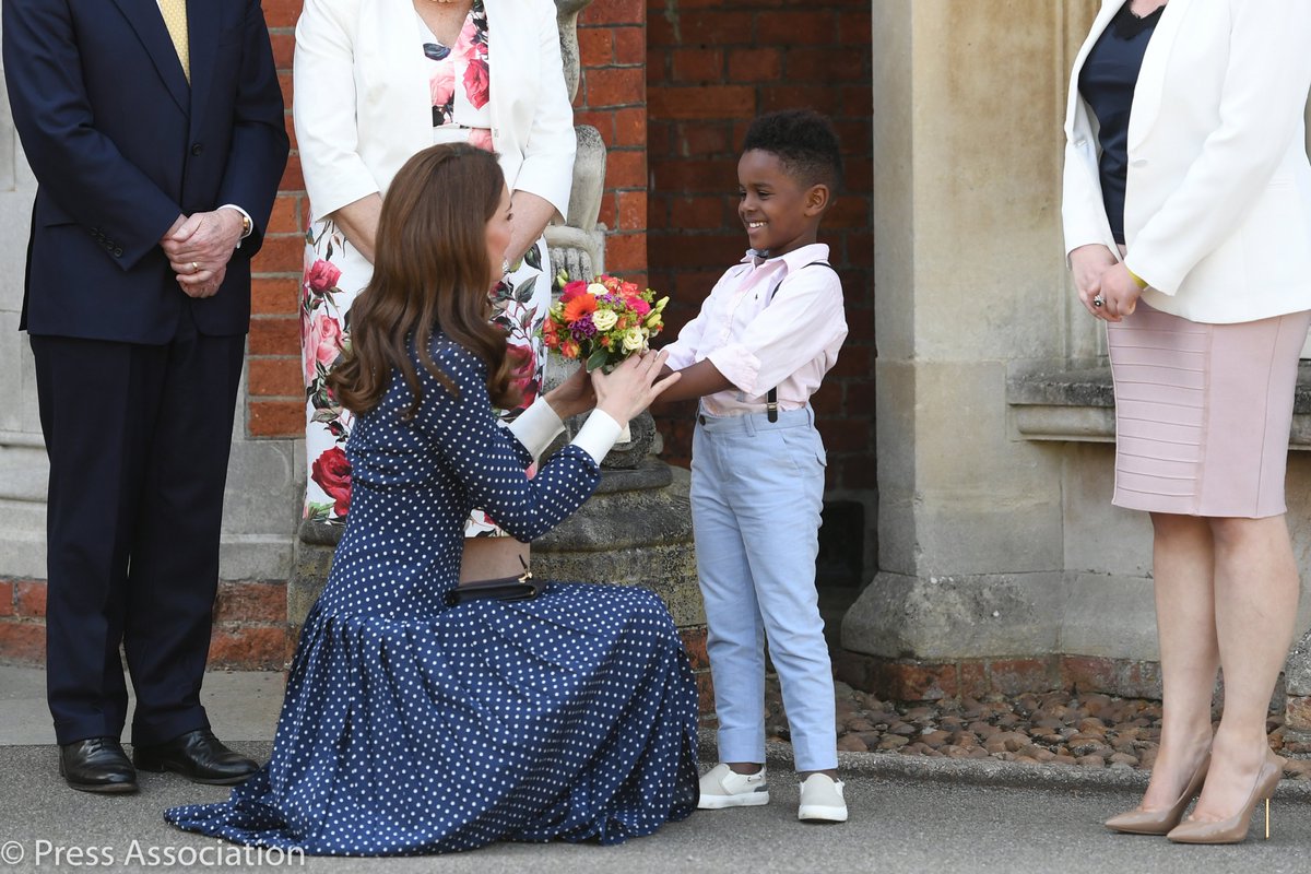 Очаровательна: Кейт Миддлтон блистает в платье в горошек на мероприятии в парке Блетчли