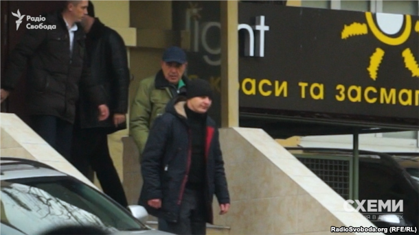 Медведчук, несмотря на запрет, летает из Украины в Россию, - "Схемы"