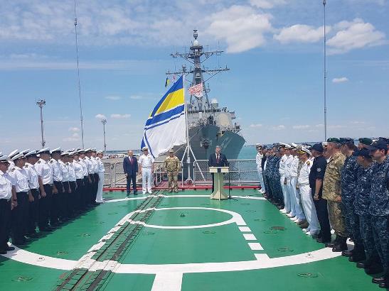 Порошенко назвал украинско-американские учения "Си Бриз" ответом на гибридную войну