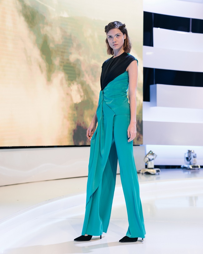 Будь усвідомленим і зазирни в майбутнє з новою колекцією Жана Гріцфельдта Out Of System FW20-21