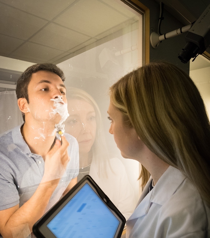 "Лезвие острее, чем скальпель хирурга": необычные факты и советы о бритье