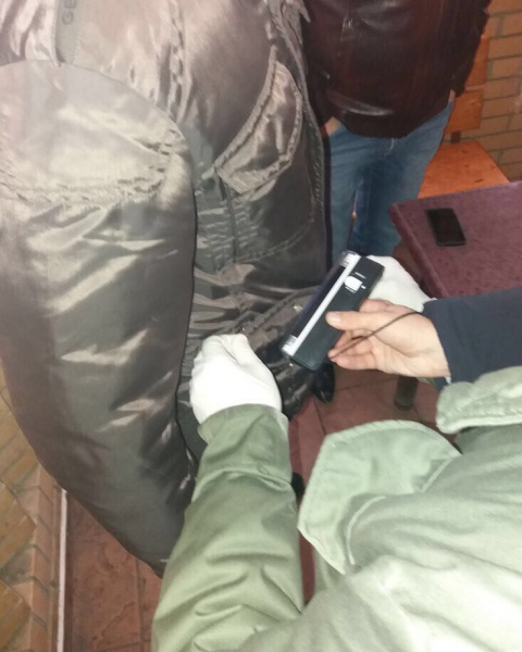 В Хмельницкой области разоблачили на взятке чиновника Госгеокадастра