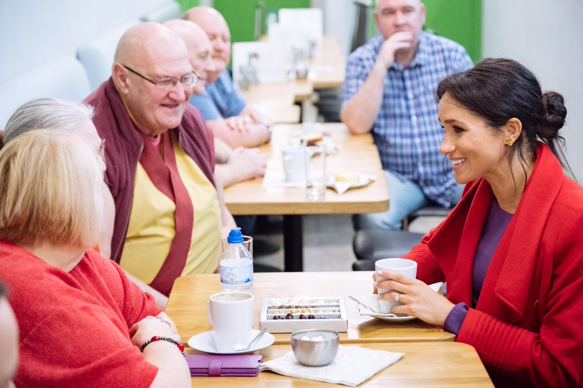 Королевский пример: топ-4 варианта укладки Меган Маркл, которые легко повторить
