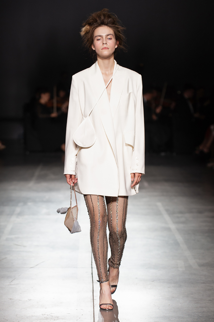 Хиппи VS Бизнес-леди: 14 модных трендов весны 2020 от украинских дизайнеров