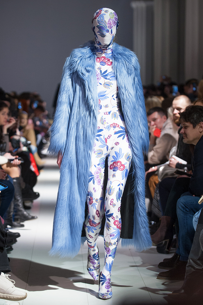 Шуба из эко-меха