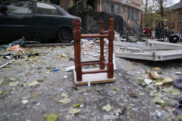 Взрыв в Донецке: опубликованы фото последствий
