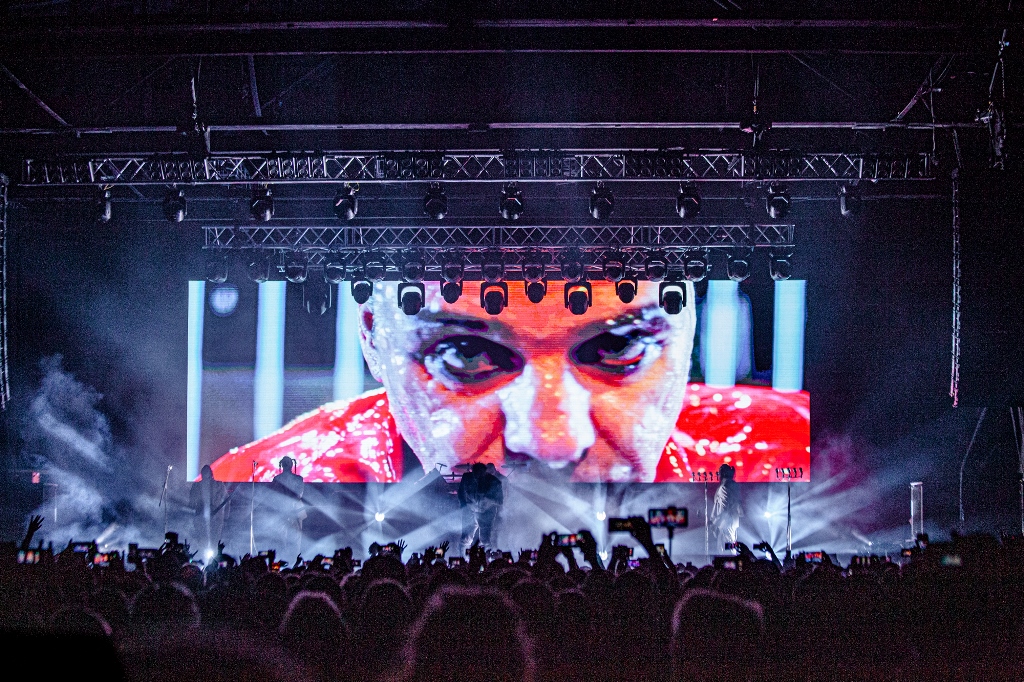 Линдеманн "разорвал" Киев: большой фоторепортаж с концерта суперзвезды