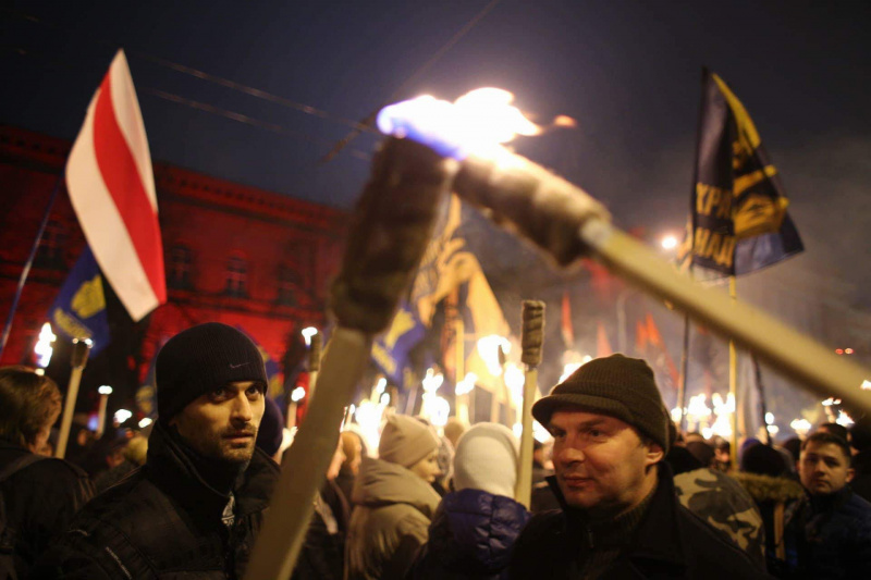 У Києві націоналісти проводять смолоскипну ходу на честь Бандери