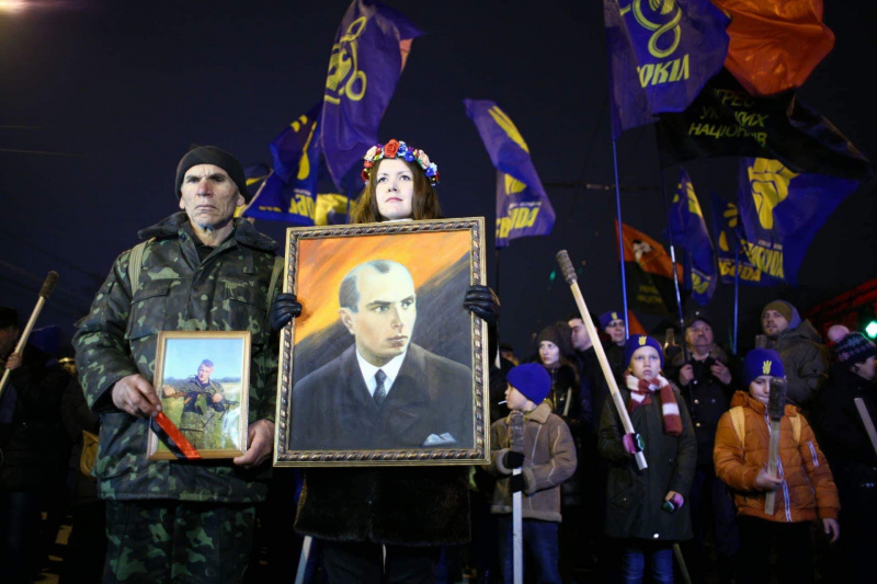У Києві націоналісти проводять смолоскипну ходу на честь Бандери
