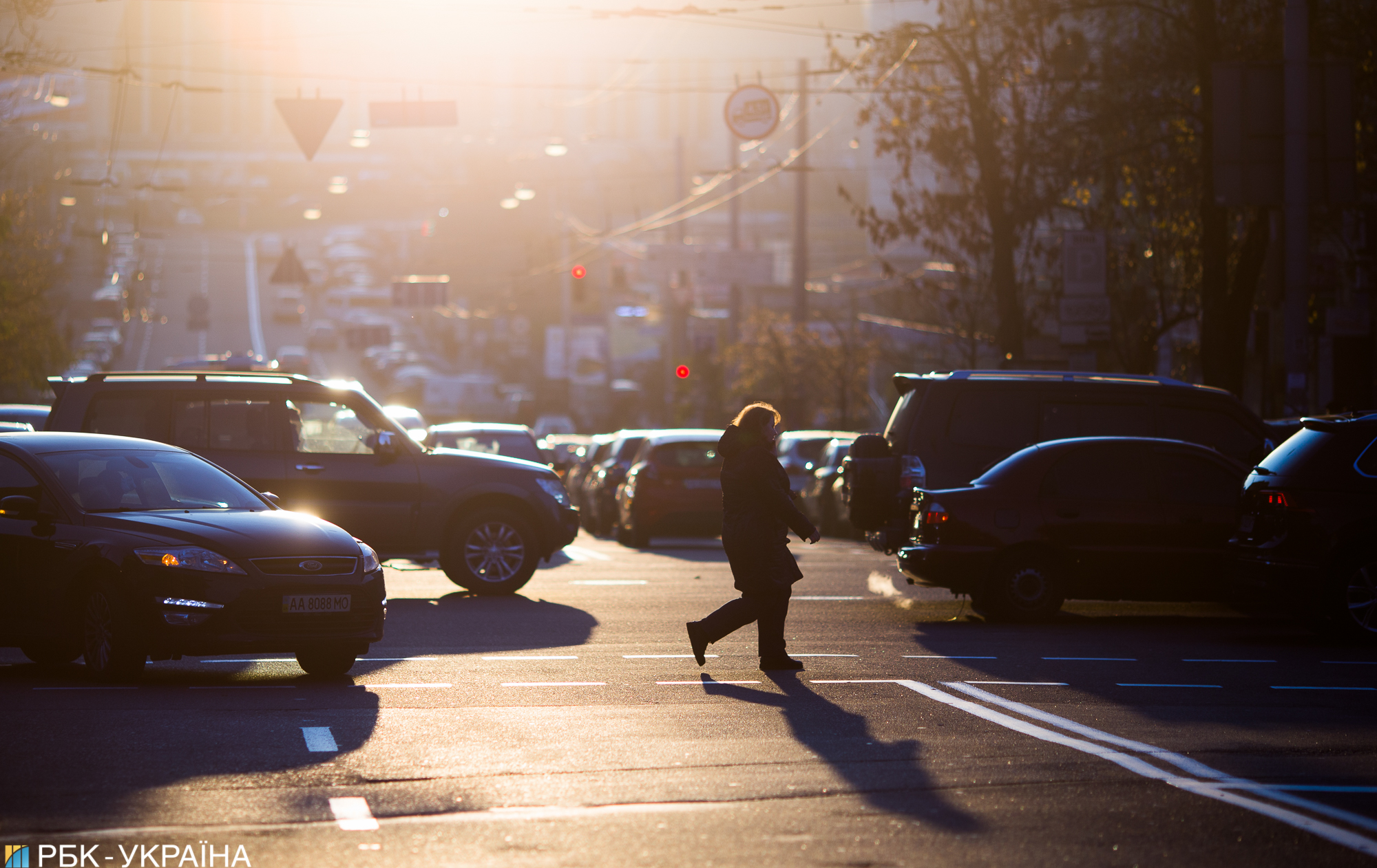 Змусять платити навіть спадкоємців: в Україні скасували принцип "пішохід завжди правий"