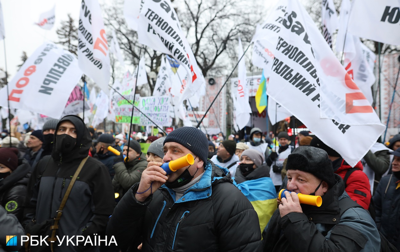 Центр Киева оцепила полиция: что происходит
