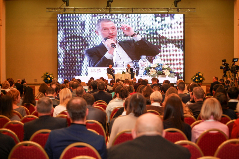 Для привлечения инвесторов мы должны двигаться быстрее конкурентов, - Ложкин