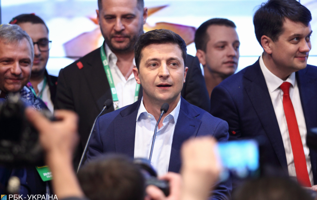 Стартовый рубеж: чем запомнились первые 100 дней президентства Зеленского