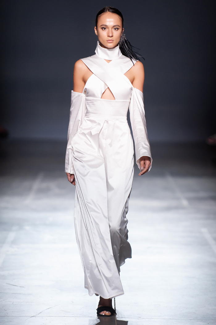 Хиппи VS Бизнес-леди: 14 модных трендов весны 2020 от украинских дизайнеров