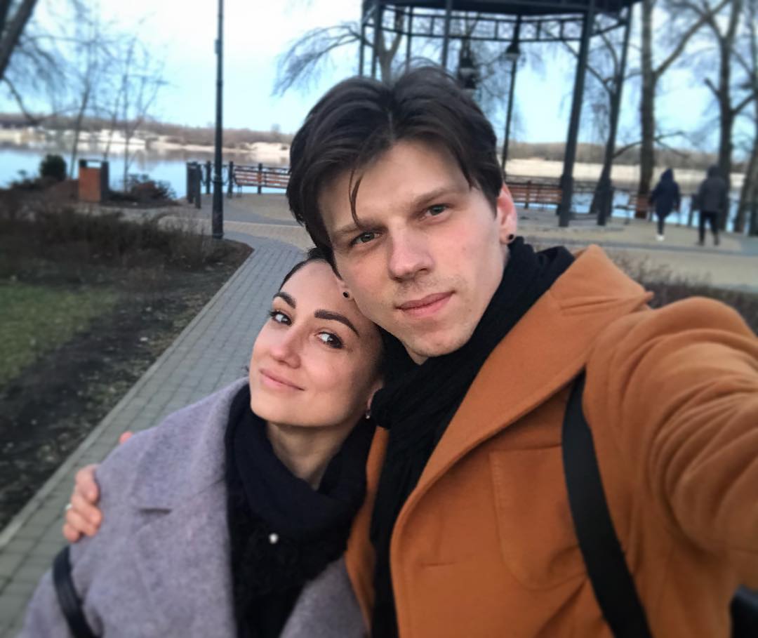 Коляденко, Кондратюк, Рыбак и другие звезды рассказали, что нового освоили на карантине