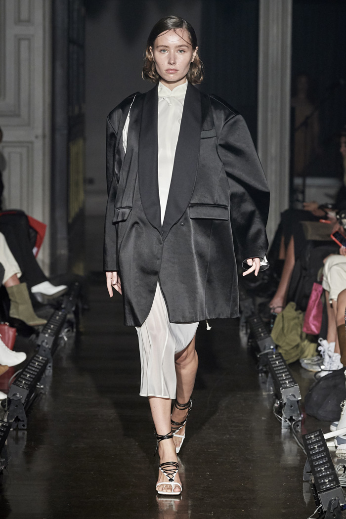 Хиппи VS Бизнес-леди: 14 модных трендов весны 2020 от украинских дизайнеров