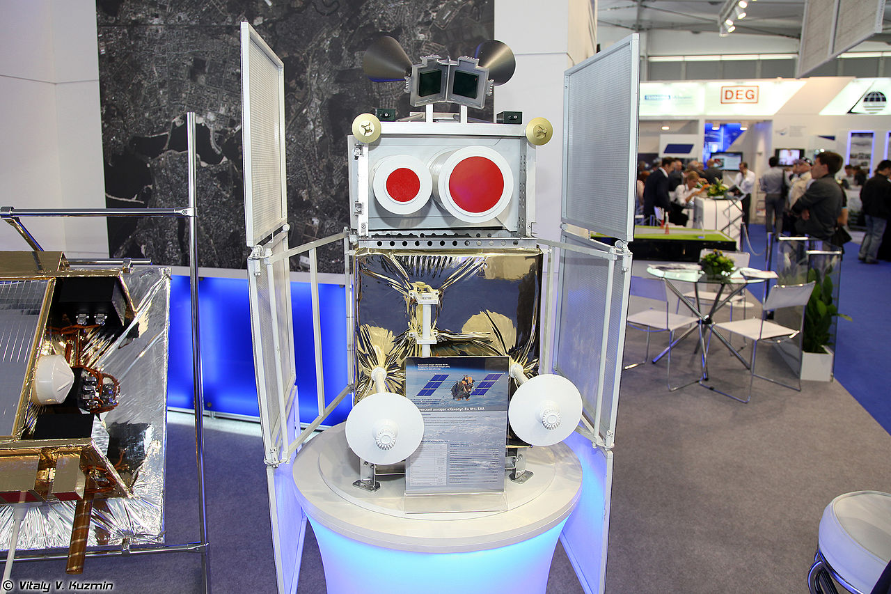 В космосе чуть не столкнулись российский и индийский спутники