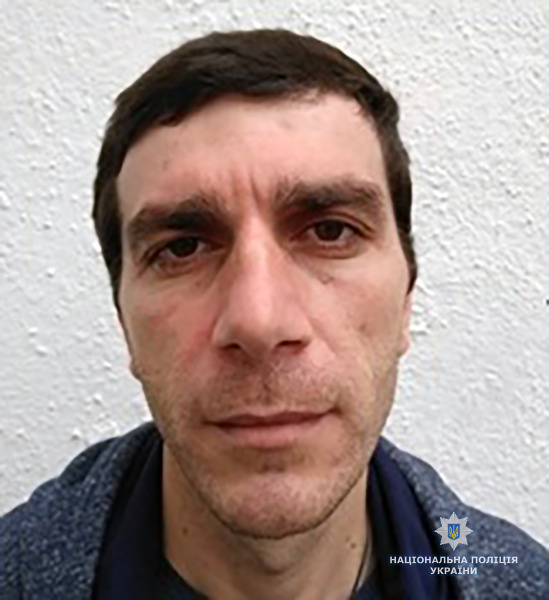 В Житомирской области из исправительных учреждений сбежали двое заключенных