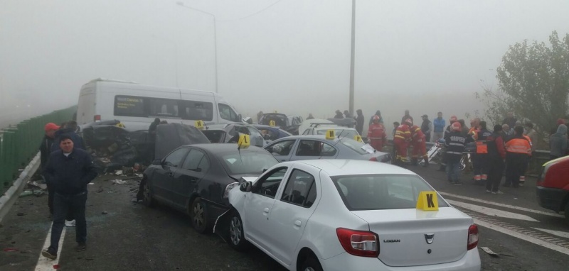В Румынии из-за тумана произошла масштабная авария, есть погибшие  