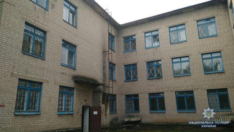 Боевики снова обстреляли Торецк из артиллерии, есть повреждения