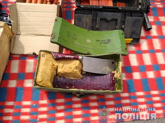 В Нікополі затримали членів банди "Біле братство" та оголосили підозру працівникам поліції