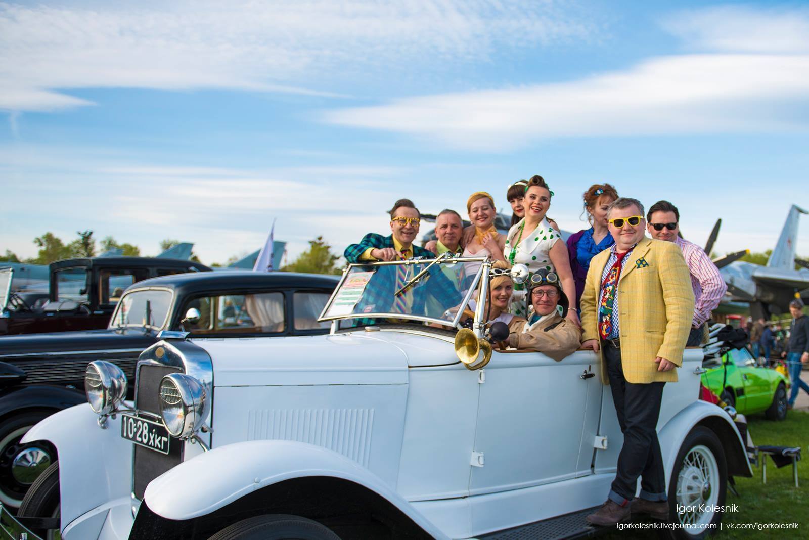 В Киеве покажут 1000 ретроавтомобилей среди самолетов