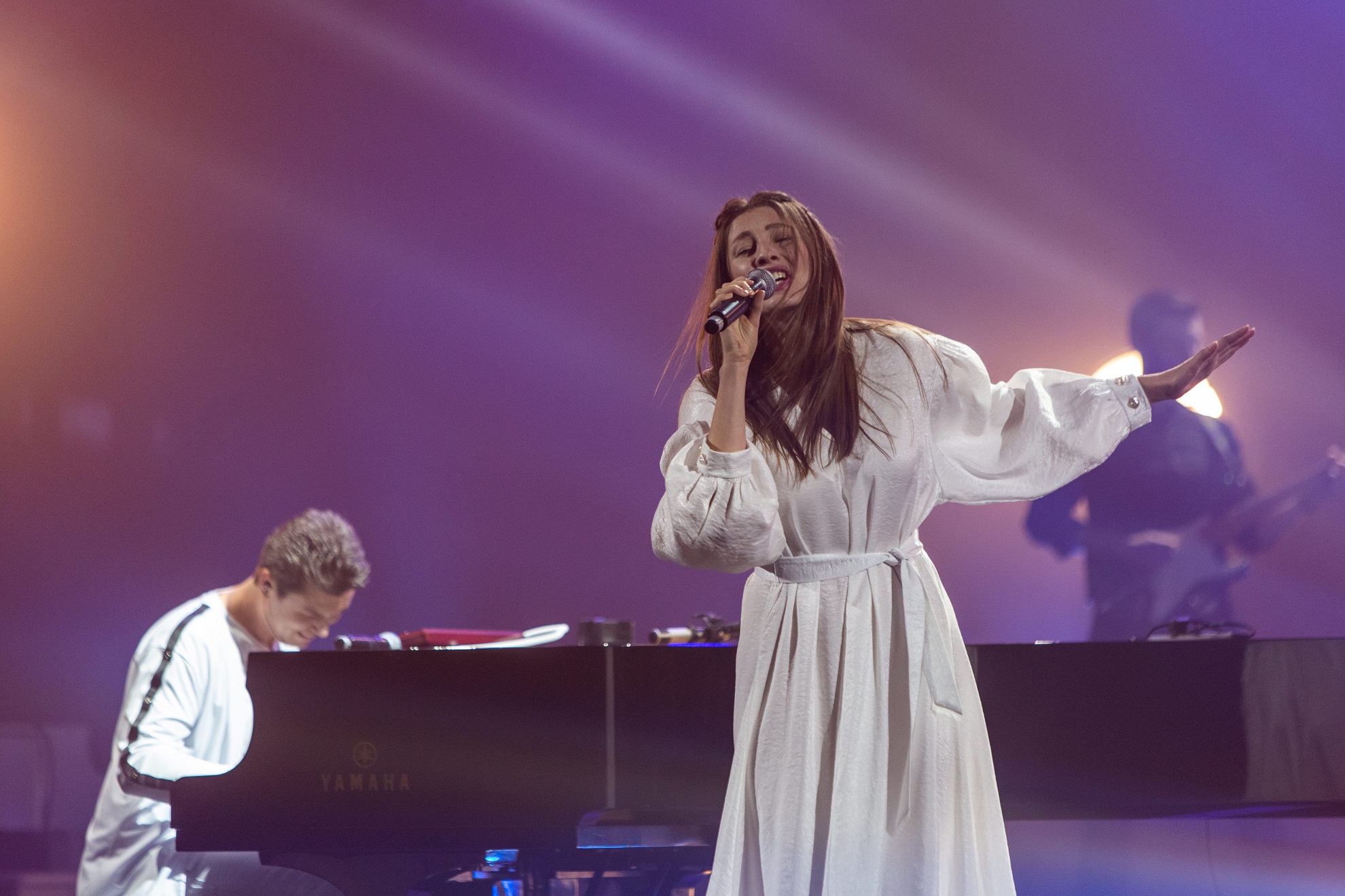 Всесвітньо відомий співак "засвітився" на концерті української зірки