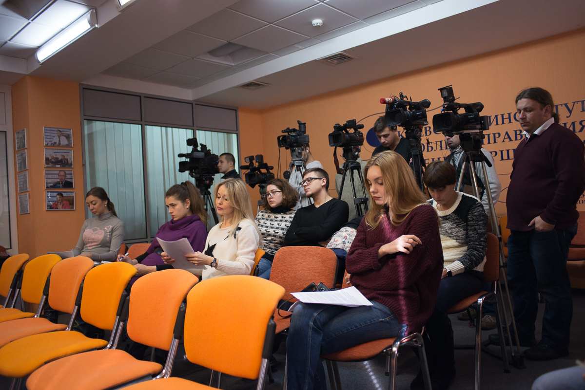 Проект бюджета Днепра-2017 "открывает двери" для разворовывания более миллиарда гривен, - Краснов