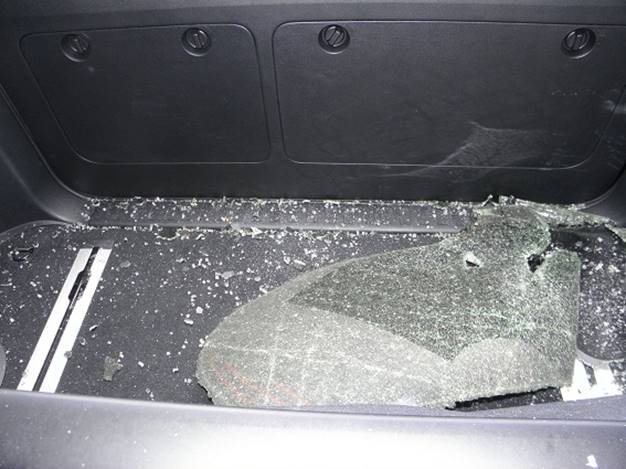 В Киеве из автомобиля похитили сумку с 1 млн гривен