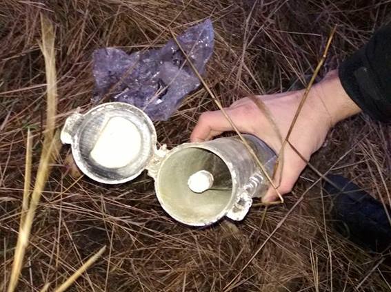 Полиция обнаружила три тайника с оружием в Днепропетровской области