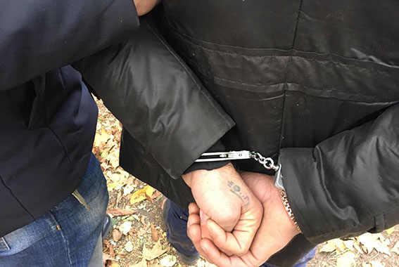 В Одессе задержали мужчину с арсеналом оружия