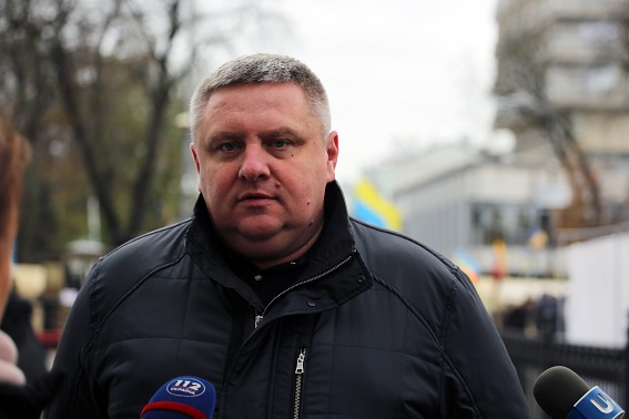 Правопорядок под Радой обеспечивается в обычном режиме, - Крищенко