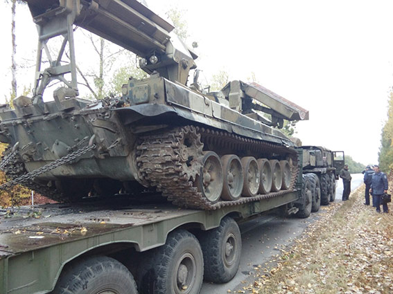 В Винницкой области пассажирский автобус столкнулся с военным тягачом, 11 раненых