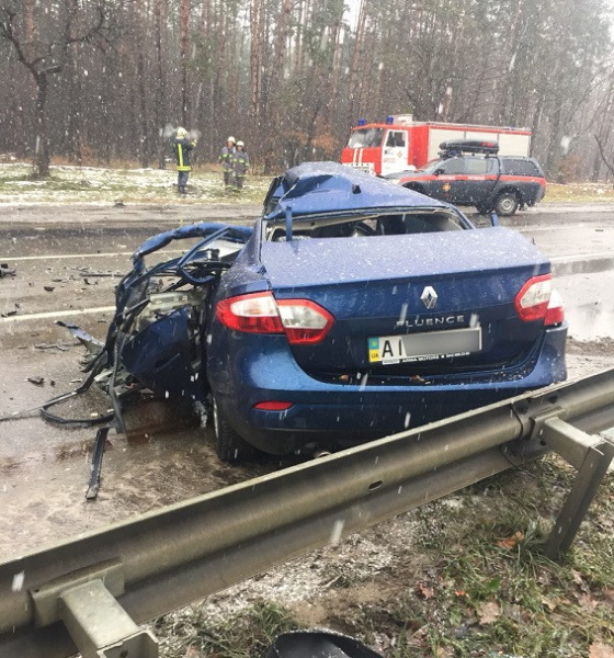 В Киеве столкнулись два автомобиля, есть погибший