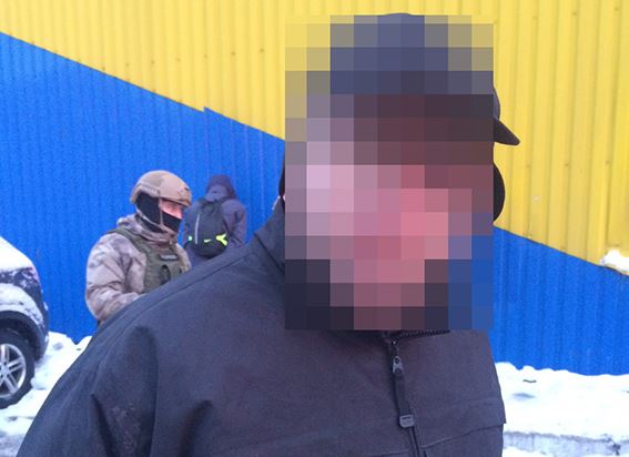 Перестрелка в Княжичах: МВД показало задержанных и их оружие