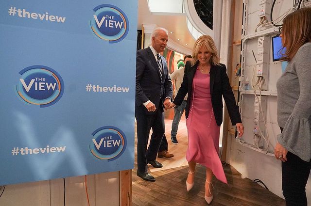 Как менялся стиль Джилл Байден: от учительницы до первой леди