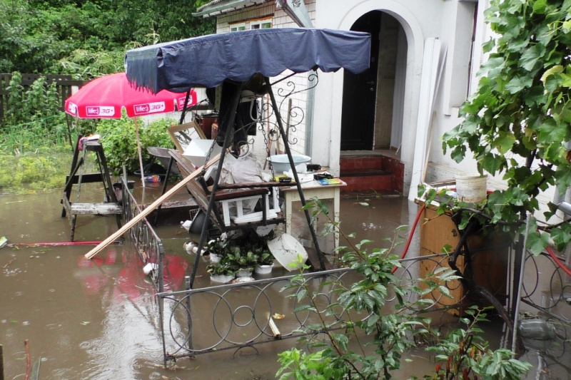 Через негоду у Чернігові підтоплено 13 приватних дворів та підвали багатоповерхівок