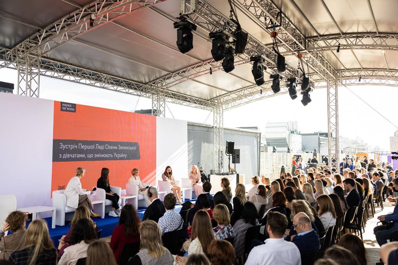 Сергей Токарев: на "Наука - это она" собрали больше 40 тысяч долл. на образование участницам проекта