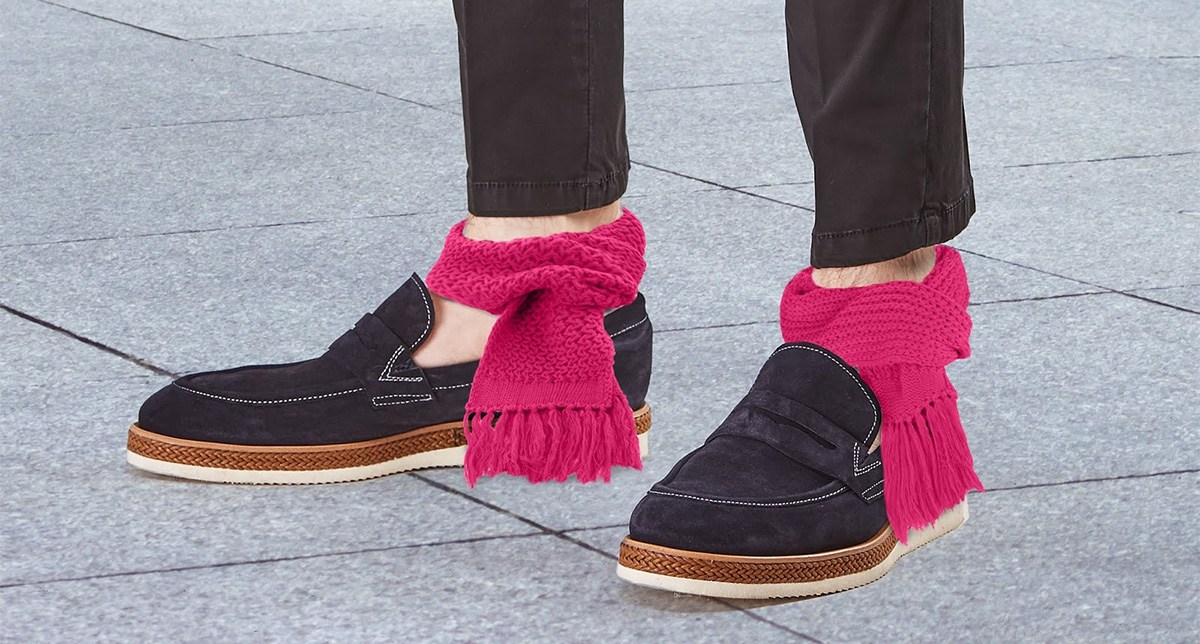 "Голые" лодыжки больше не замерзнут: дизайнеры изобрели забавный зимний тренд