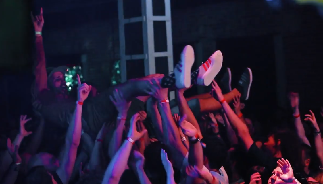 "Між пеклом і раєм": фанам "подарували" фільм про унікальну рок-групу